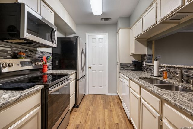 4212 Medical Dr Unit 1101, San Antonio, TX 78229
