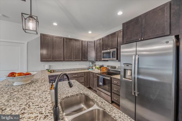 117 MICKEY MANTLE CT, Berkeley Springs, WV 25411