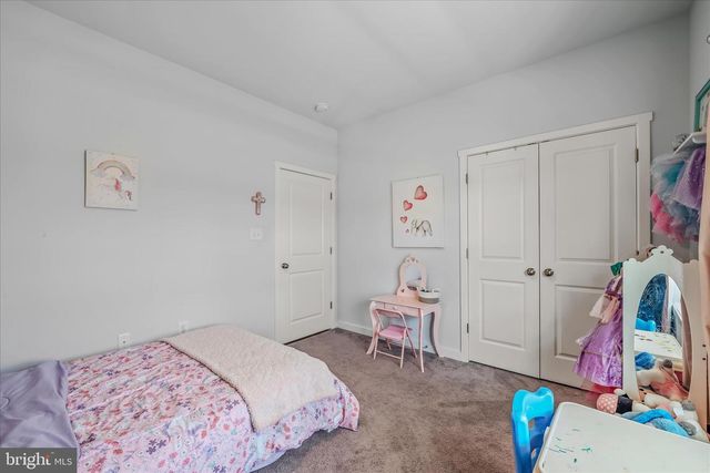 117 MICKEY MANTLE CT, Berkeley Springs, WV 25411