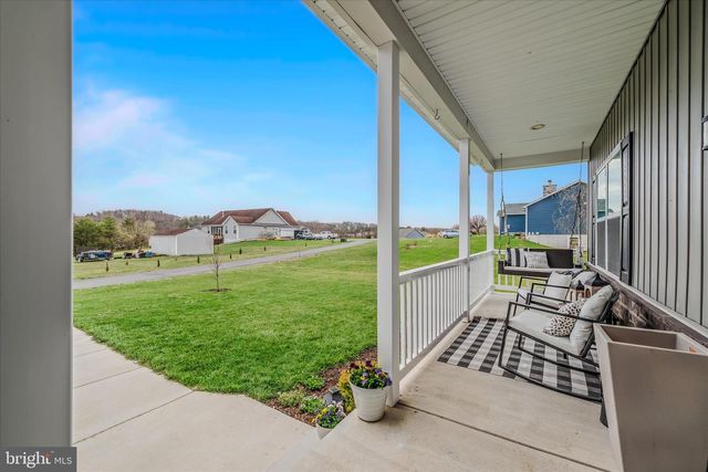 117 MICKEY MANTLE CT, Berkeley Springs, WV 25411