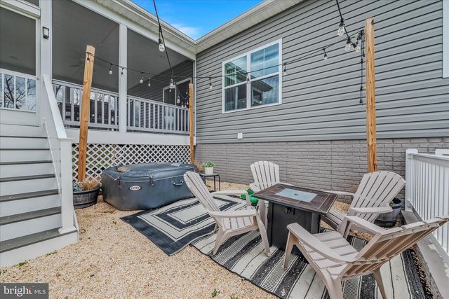 117 MICKEY MANTLE CT, Berkeley Springs, WV 25411