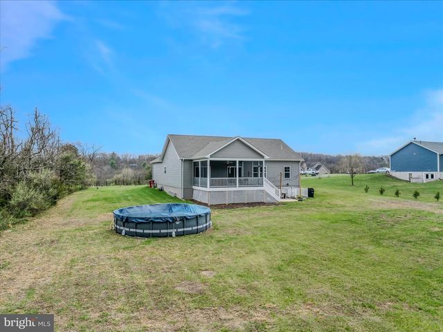 117 MICKEY MANTLE CT, Berkeley Springs, WV 25411