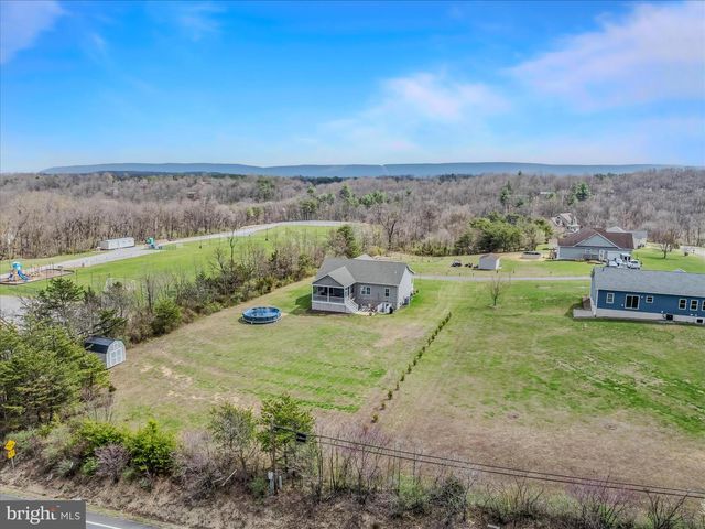 117 MICKEY MANTLE CT, Berkeley Springs, WV 25411