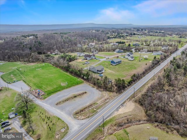 117 MICKEY MANTLE CT, Berkeley Springs, WV 25411