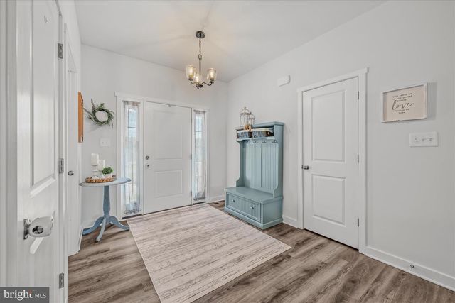 117 MICKEY MANTLE CT, Berkeley Springs, WV 25411