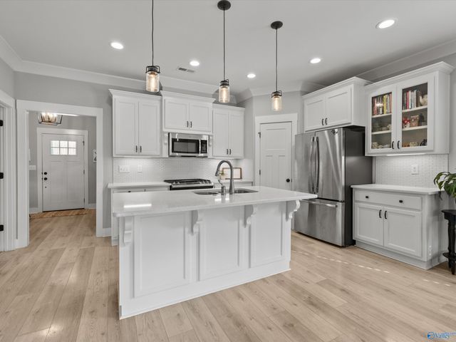 15 Alex Spring Place, Gurley, AL 35748