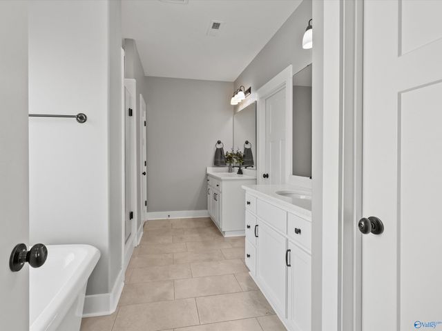 15 Alex Spring Place, Gurley, AL 35748