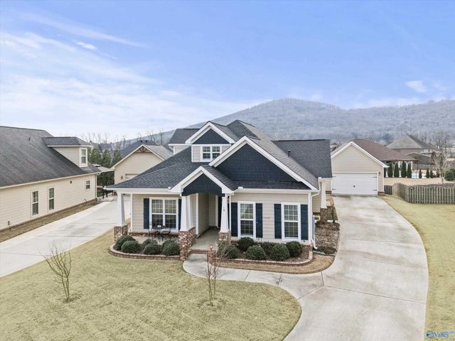 15 Alex Spring Place, Gurley, AL 35748