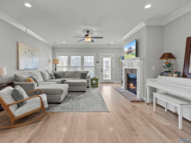 15 Alex Spring Place, Gurley, AL 35748