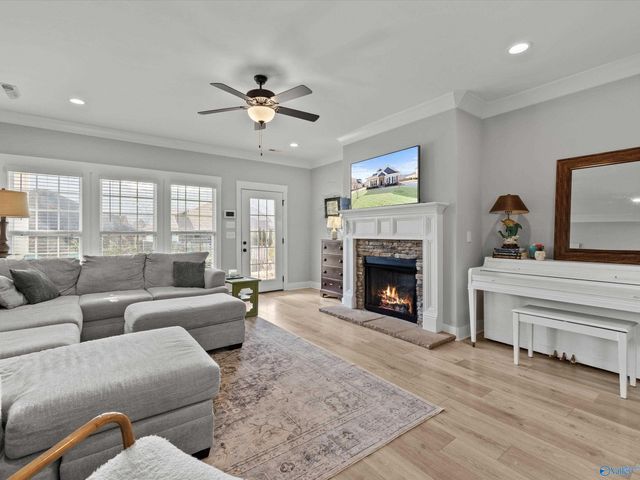 15 Alex Spring Place, Gurley, AL 35748