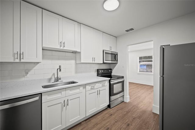 4403 LAKE LAWNE AVENUE, Orlando, FL 32808