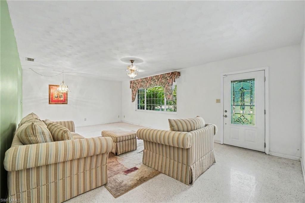 1564 Ixora DR, NORTH FORT MYERS, FL 33917 — photo 3