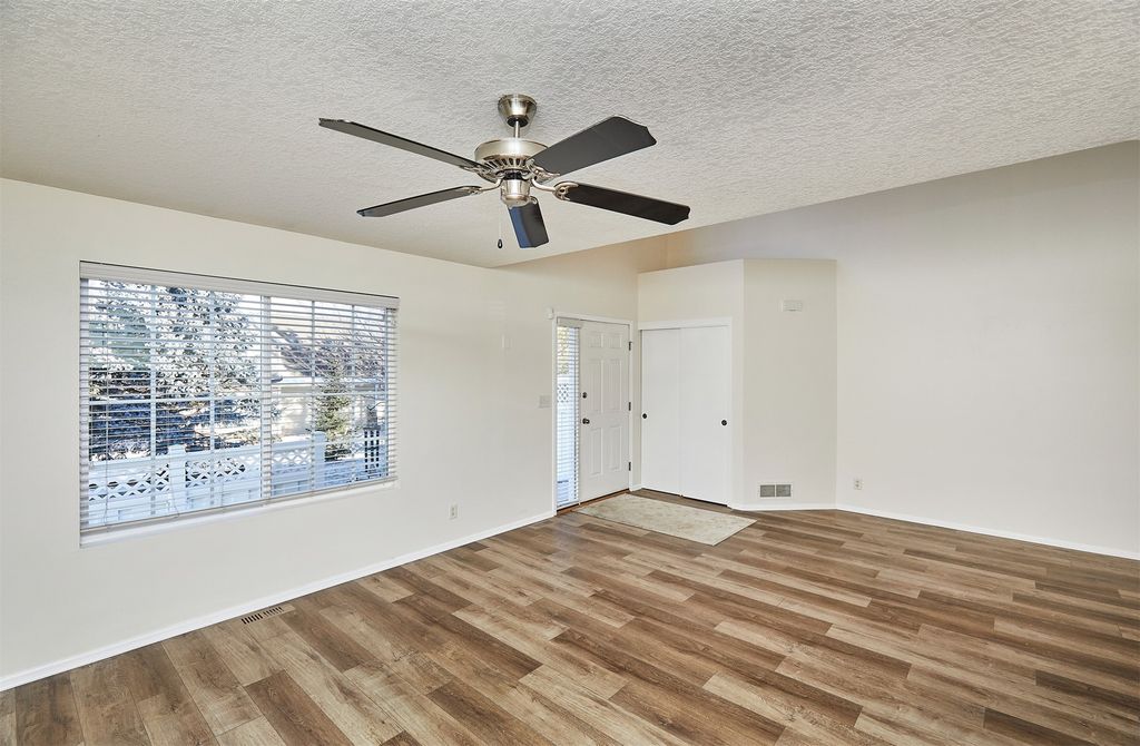 15411 Westbrook Drive, Urbandale, IA 50323