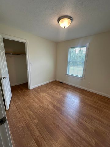 3000 Sulphur Creek Road, Burkesville, KY 42717