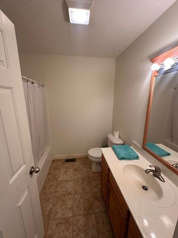 3000 Sulphur Creek Road, Burkesville, KY 42717