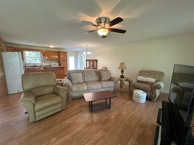 3000 Sulphur Creek Road, Burkesville, KY 42717