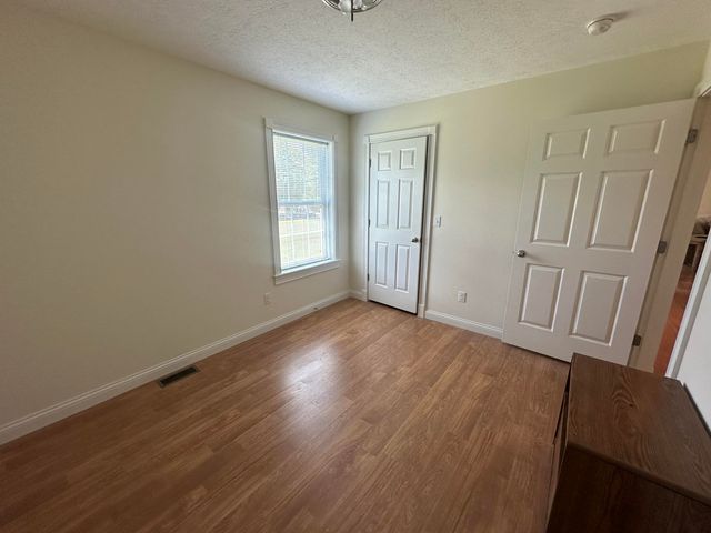 3000 Sulphur Creek Road, Burkesville, KY 42717