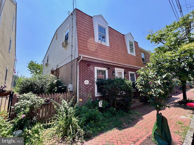 33 W FOURTH ST, New Castle, DE 19720
