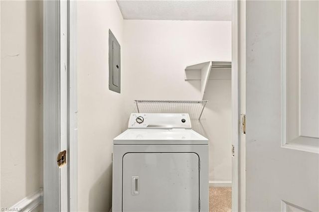203 Olde Vineyard Court, Winston-salem, NC 27104