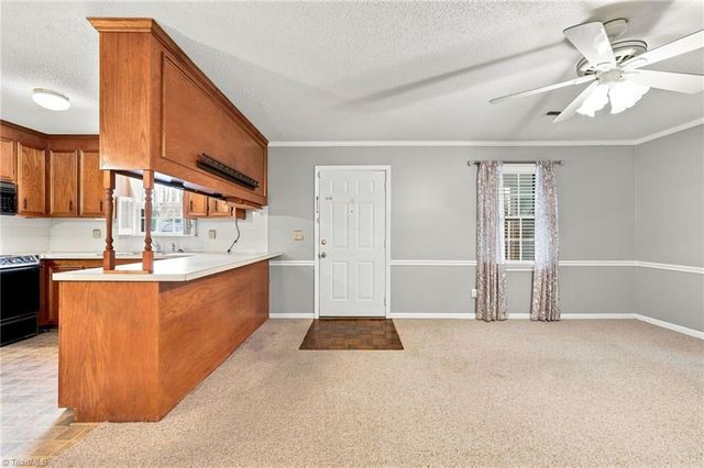 203 Olde Vineyard Court, Winston-salem, NC 27104