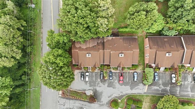 203 Olde Vineyard Court, Winston-salem, NC 27104