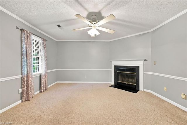 203 Olde Vineyard Court, Winston-salem, NC 27104