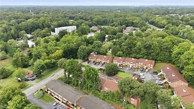 203 Olde Vineyard Court, Winston-salem, NC 27104
