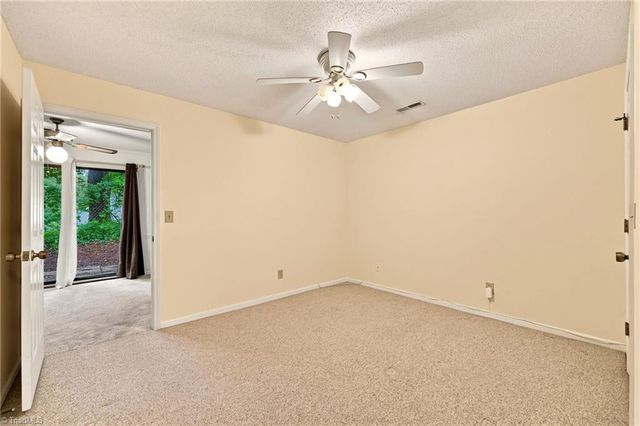 203 Olde Vineyard Court, Winston-salem, NC 27104