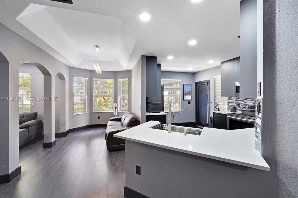 1010 Belmont Pl 1010, Boynton Beach, FL 33436