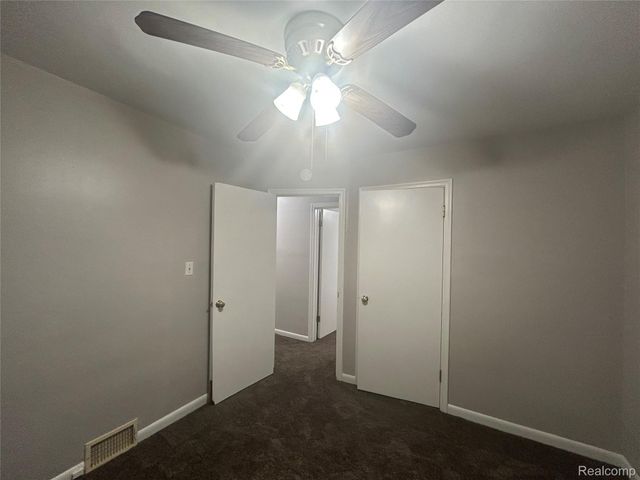 16121 Salem Street, Detroit, MI 48219