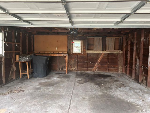 16121 Salem Street, Detroit, MI 48219