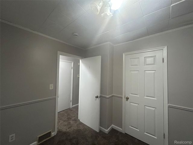 16121 Salem Street, Detroit, MI 48219