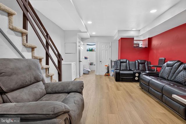 6732 OGONTZ AVE, Philadelphia, PA 19126