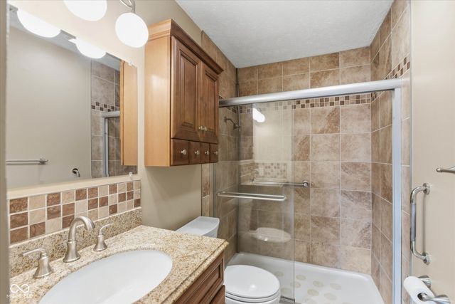 6811 Wild Cherry Drive, Fishers, IN 46038