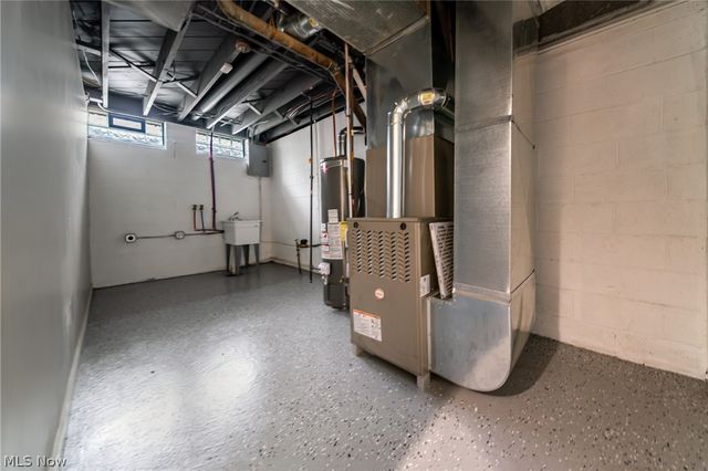 5087 E 86th Street, Garfield Heights, OH 44125