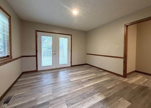 649 Elm Drive, Plainfield, IN 46168