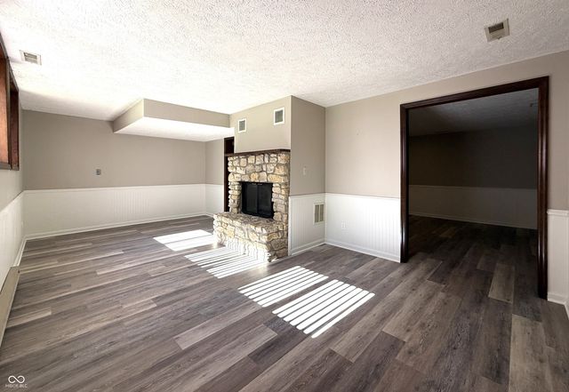 649 Elm Drive, Plainfield, IN 46168