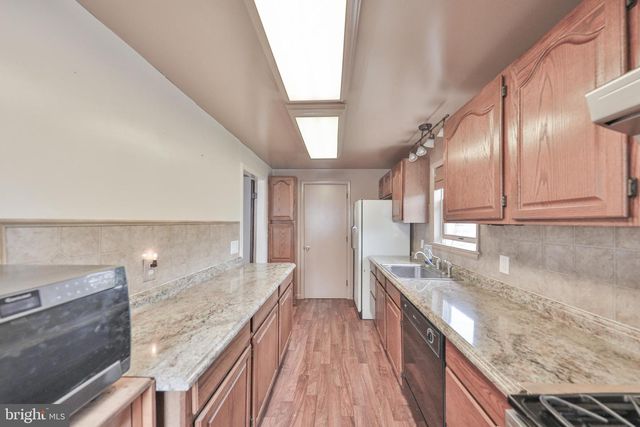 232 COLUMBIA AVE, Palmerton, PA 18071