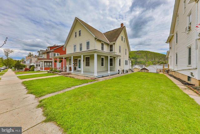 232 COLUMBIA AVE, Palmerton, PA 18071