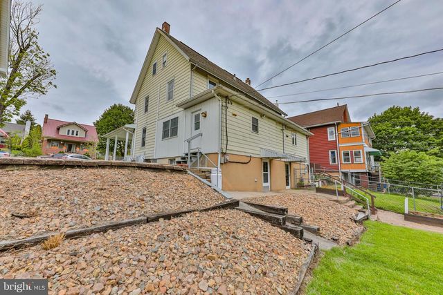 232 COLUMBIA AVE, Palmerton, PA 18071