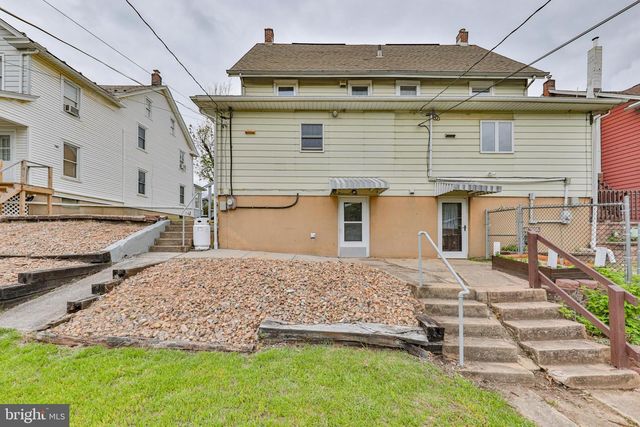 232 COLUMBIA AVE, Palmerton, PA 18071