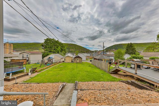 232 COLUMBIA AVE, Palmerton, PA 18071
