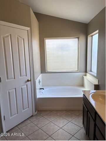 2316 E SAN TAN Drive, Gilbert, AZ 85296