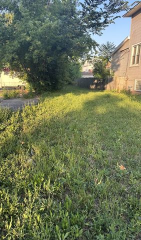 655 N Lotus Avenue, Chicago, IL 60644