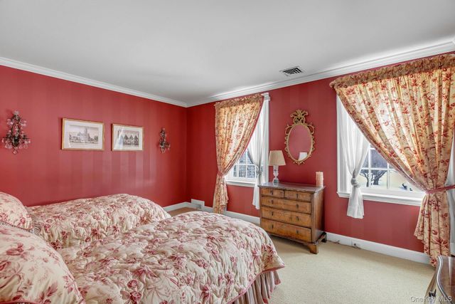 2 Wallis Lane, Nissequogue, NY 11780