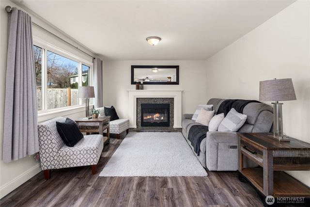 21520 SE 280th Street, Maple Valley, WA 98038