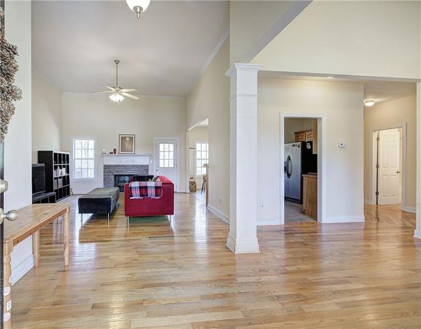 10 Carriage Lane NW, Cartersville, GA 30120