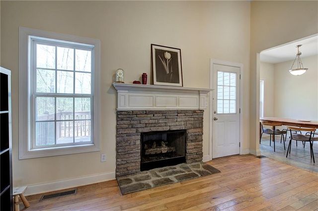 10 Carriage Lane NW, Cartersville, GA 30120