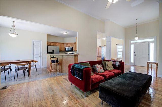 10 Carriage Lane NW, Cartersville, GA 30120