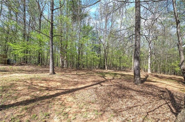 10 Carriage Lane NW, Cartersville, GA 30120